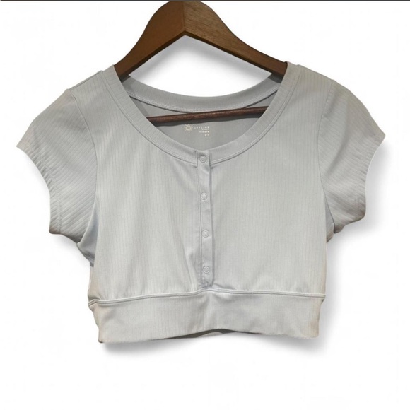 OFFLINE By Aerie Real Me Henley Crop Tee | Beach Picnic | Small - Picture 3 of 7